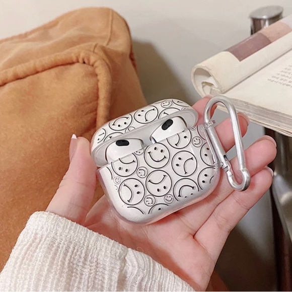 Korean Smiley Case for Apple AirPods - Picture 1 of 3